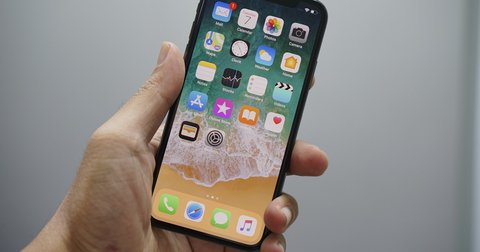 iOS 更新移除特殊字元　美國學生被鎖在 iPhone 外面